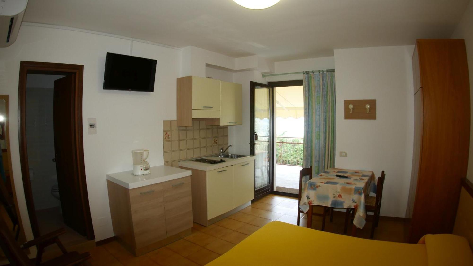 Residence Casa Maria Assenza di Brenzone Luaran gambar