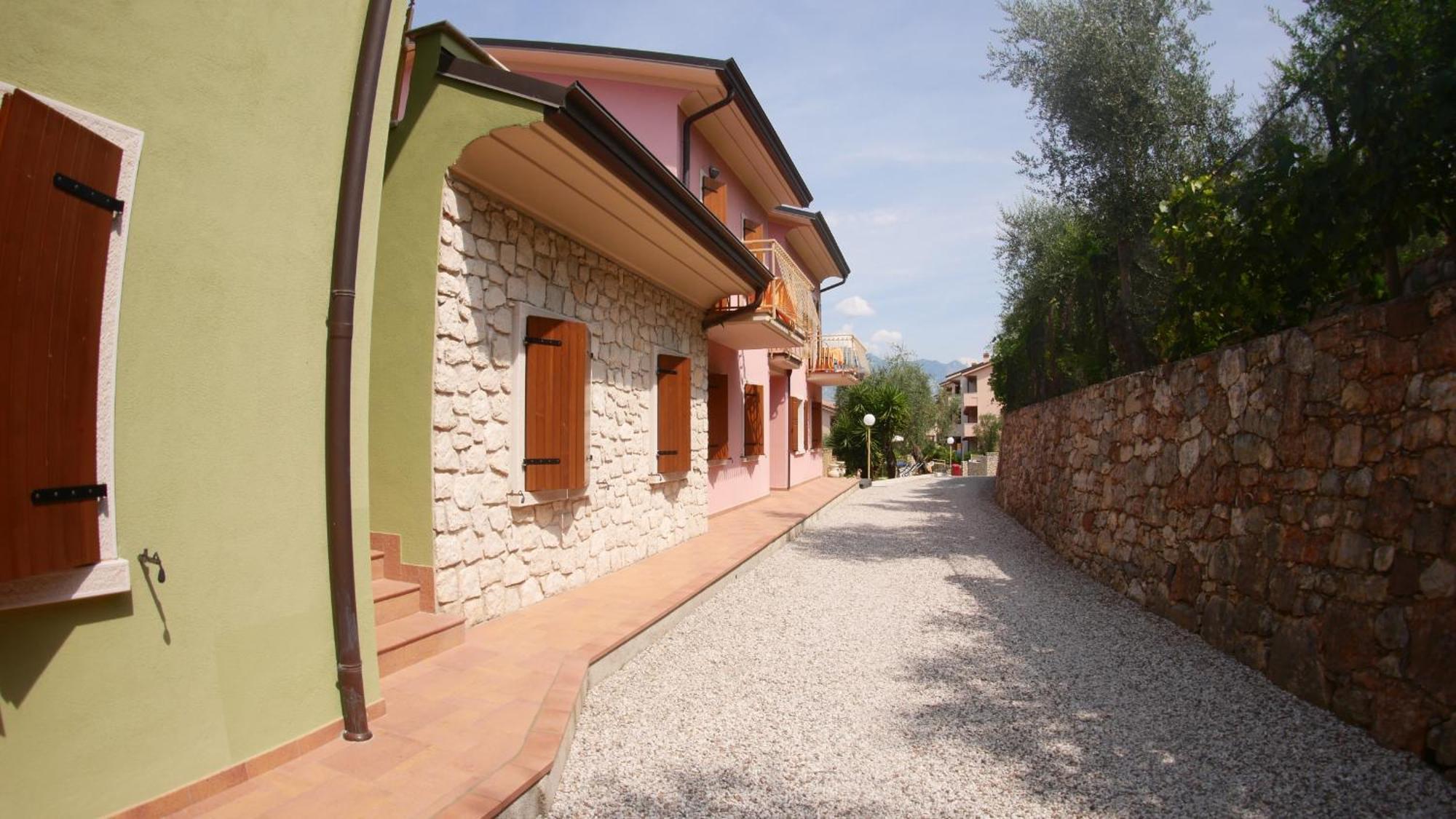 Residence Casa Maria Assenza di Brenzone Luaran gambar